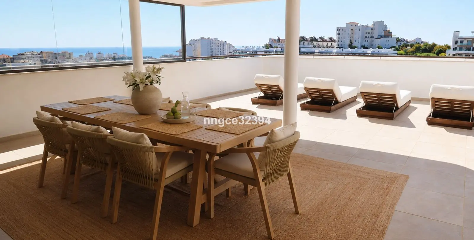 Sale of middle floor apartment in Estepona 3