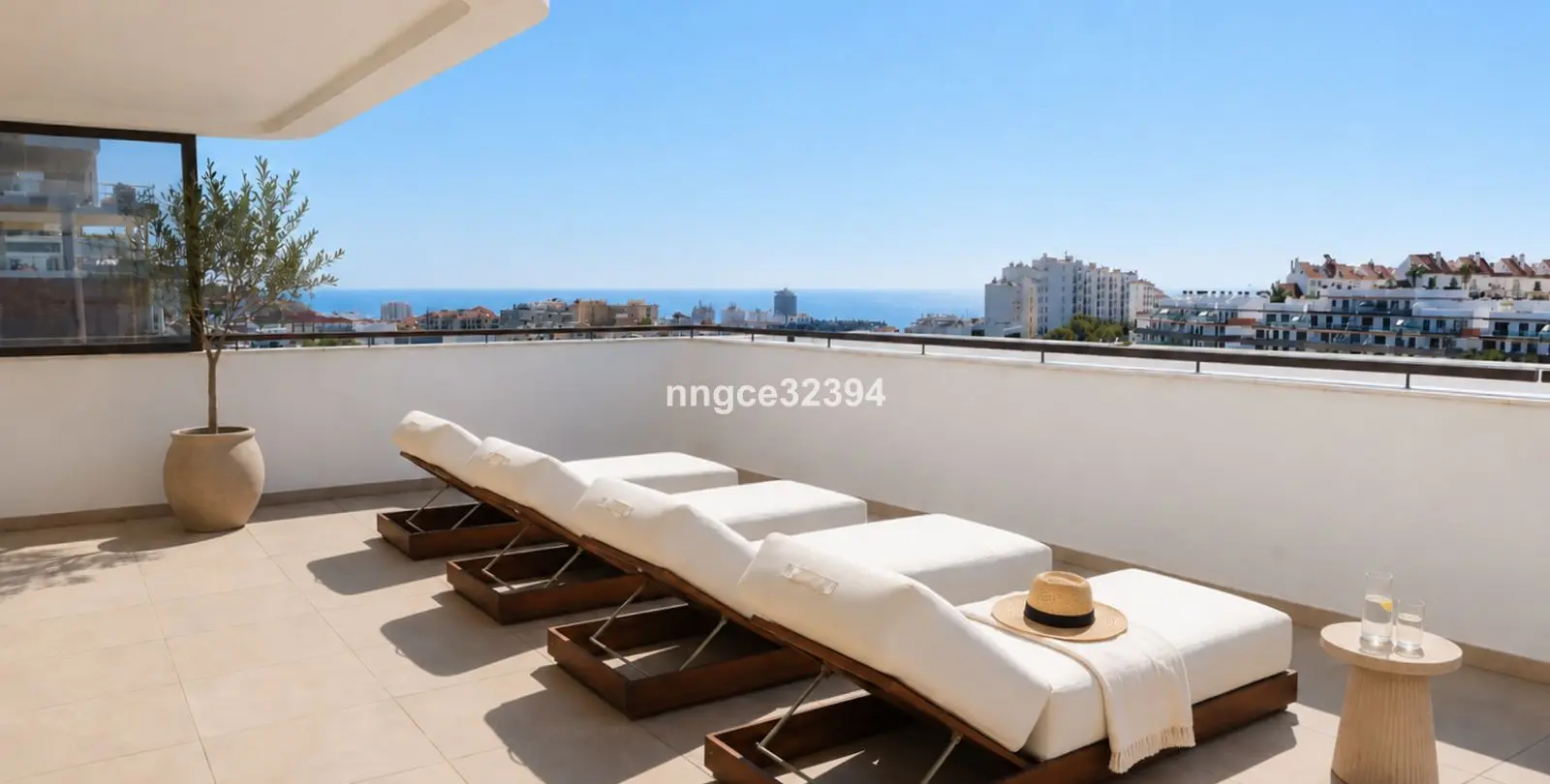 Sale of middle floor apartment in Estepona 4