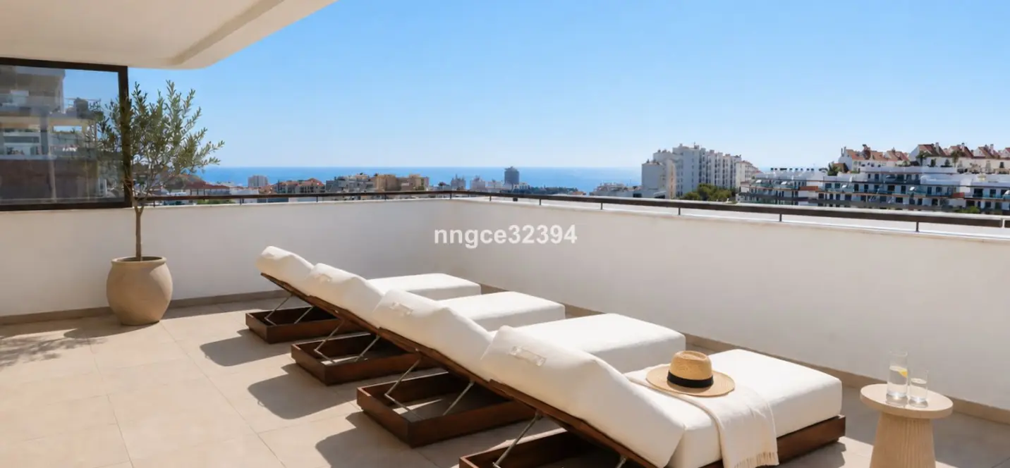 Sale of middle floor apartment in Estepona 3