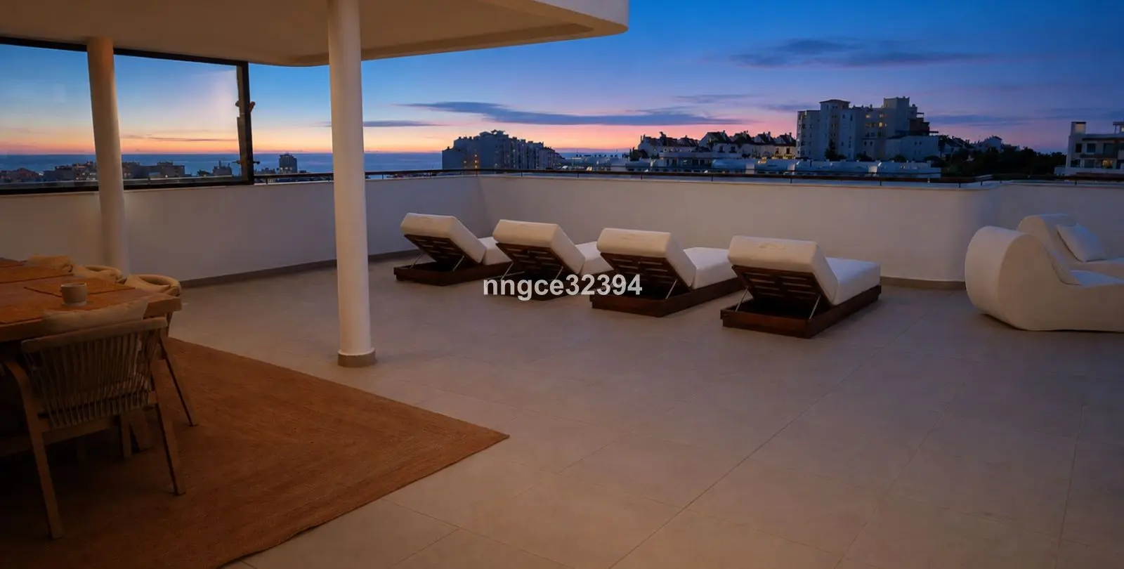 Sale of middle floor apartment in Estepona 31