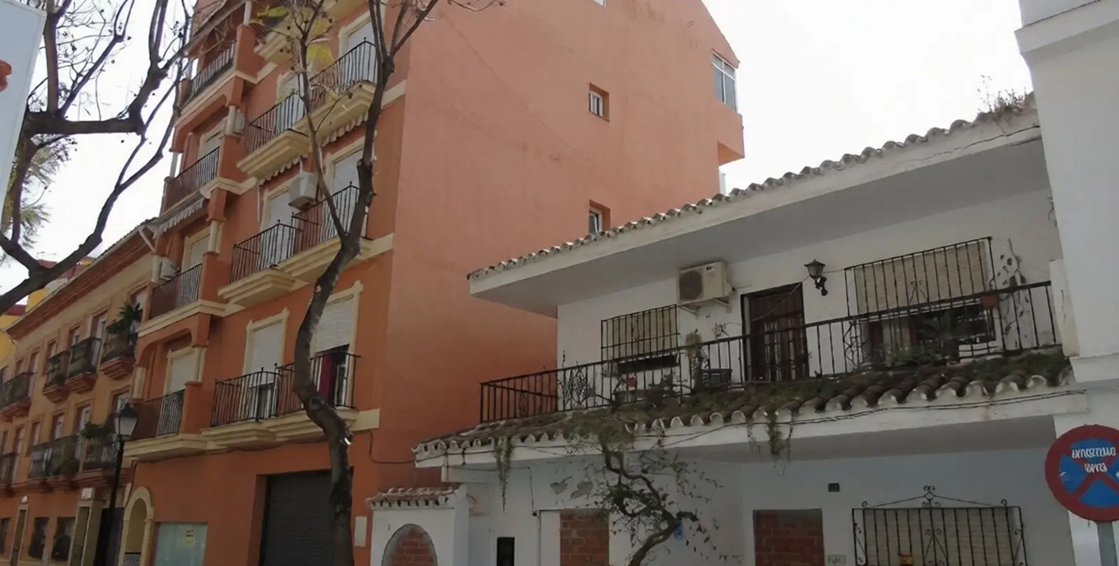 Продажа  жилого участка в Fuengirola 1