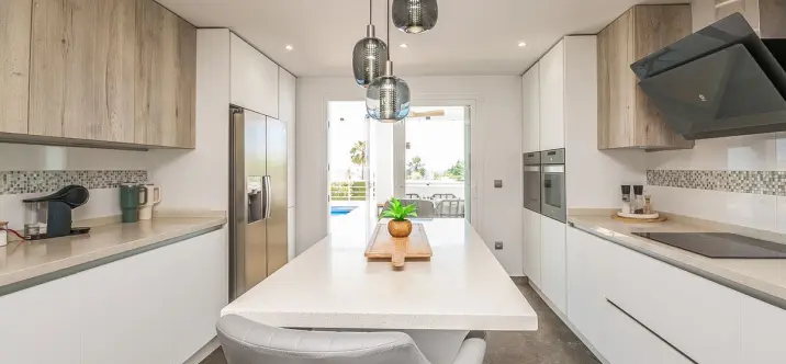 Venta de villa independiente en Estepona 4