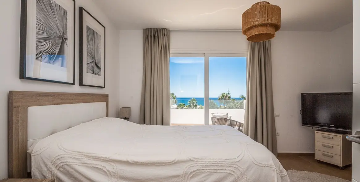 Venta de villa independiente en Estepona 14