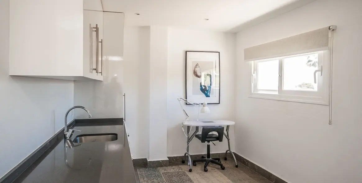 Venta de villa independiente en Estepona 38