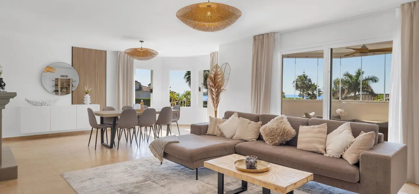 Sale of detached villa in Estepona 4