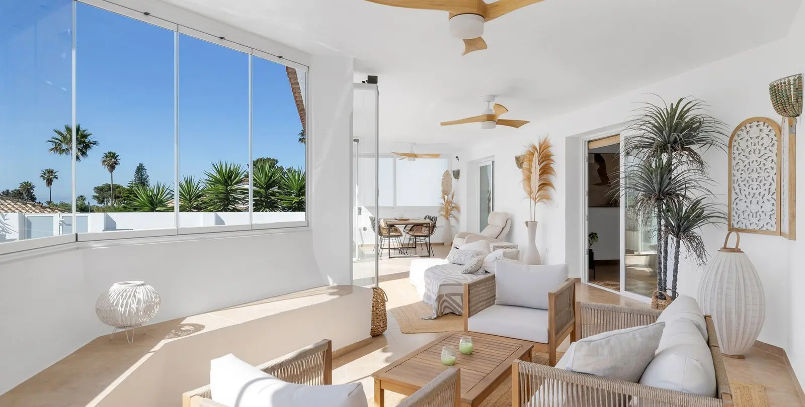 Продажа  отдельно стоящей виллы в Estepona 21