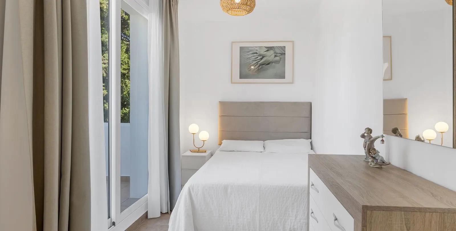 Продажа  отдельно стоящей виллы в Estepona 30