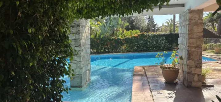 Venta de villa independiente en Marbella 2
