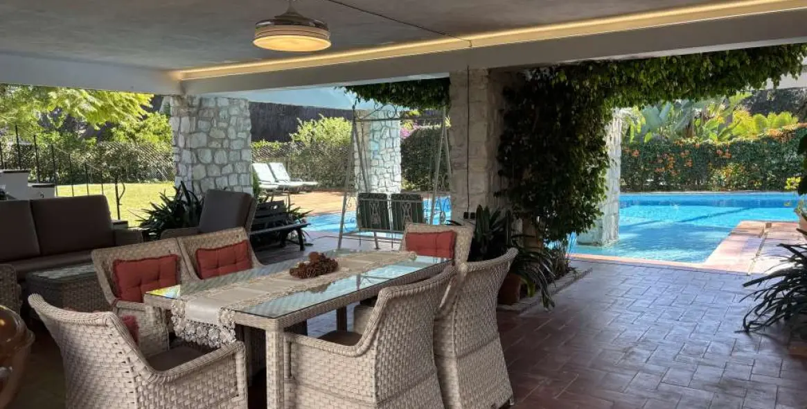 Venta de villa independiente en Marbella 4