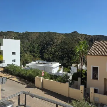 Alquiler a largo plazo de casa pareada en Benahavís