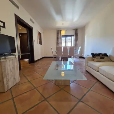 Alquiler a largo plazo de casa pareada en Benahavís