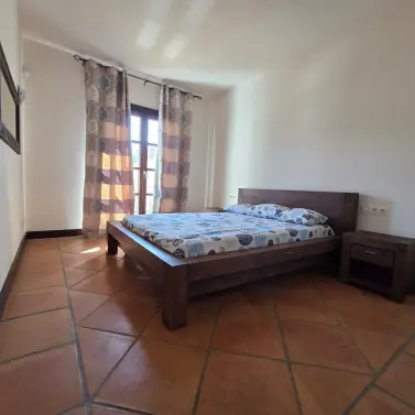 Alquiler a largo plazo de casa pareada en Benahavís