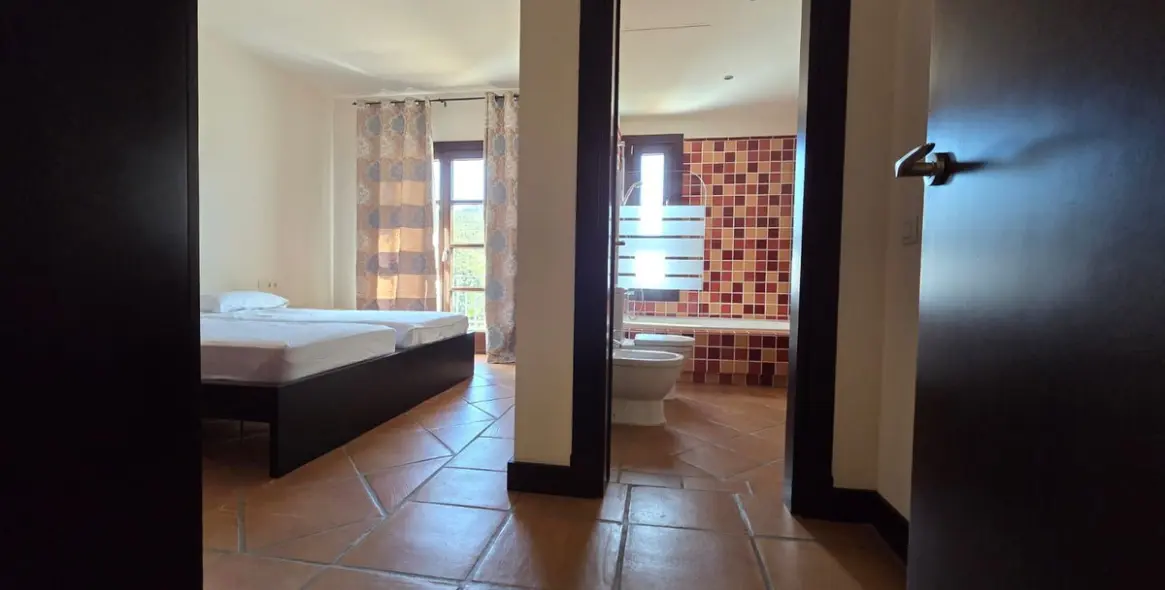 Alquiler a largo plazo de casa pareada en Benahavís 10