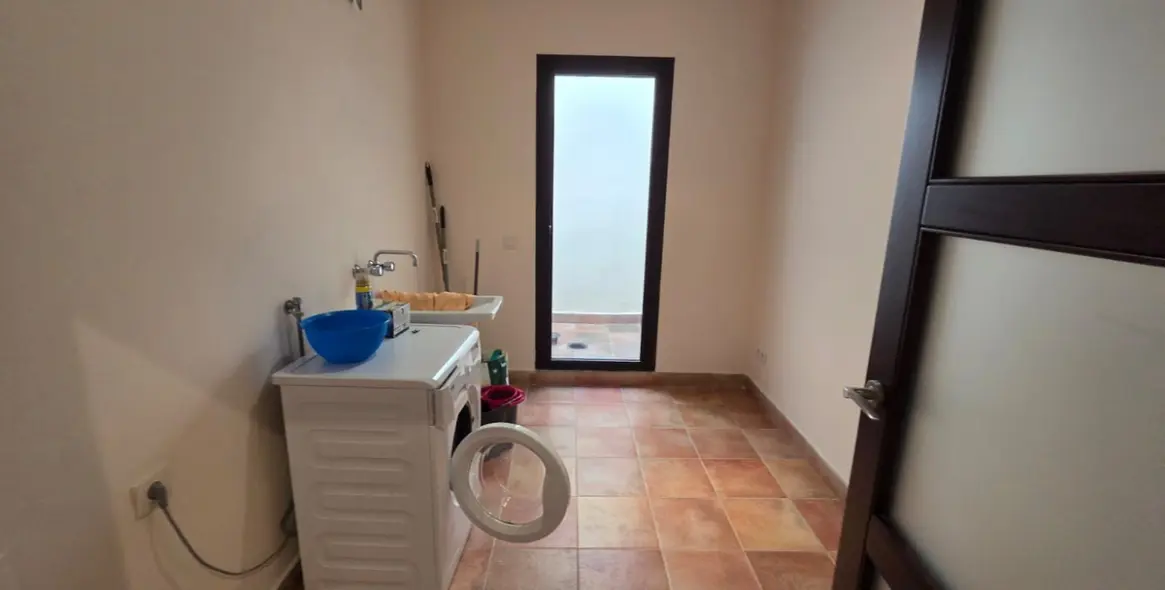 Alquiler a largo plazo de casa pareada en Benahavís 20