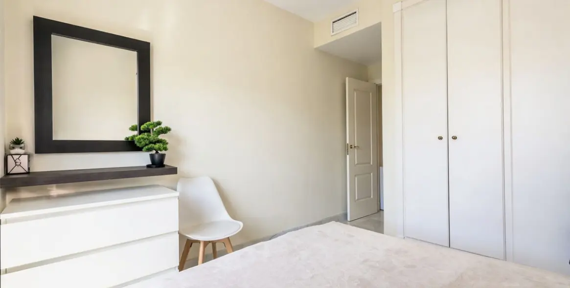 Продажа апартаментов на среднем этаже в Hacienda del Sol 16