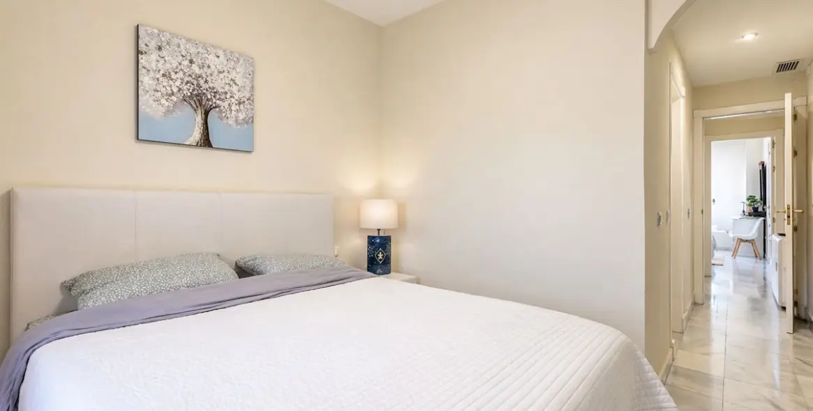 Продажа апартаментов на среднем этаже в Hacienda del Sol 17