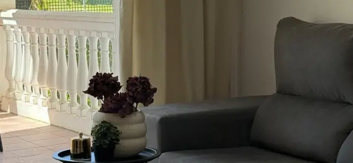 Venta de apartamento en planta media en Nueva Andalucía 3