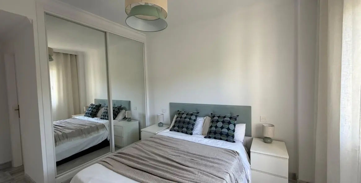 Sale of middle floor apartment in Nueva Andalucía 10