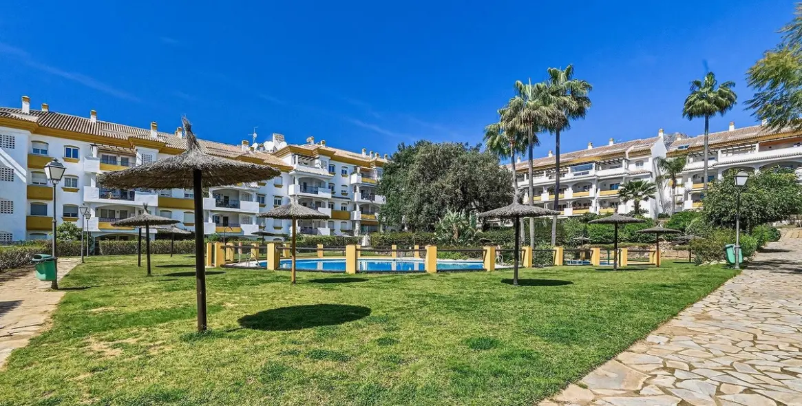 Продажа двухуровневых апартаментов в Nagüeles 2