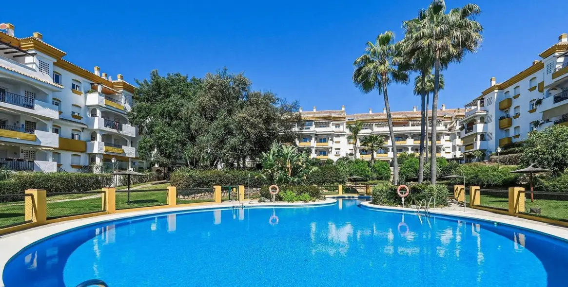 Продажа двухуровневых апартаментов в Nagüeles 3