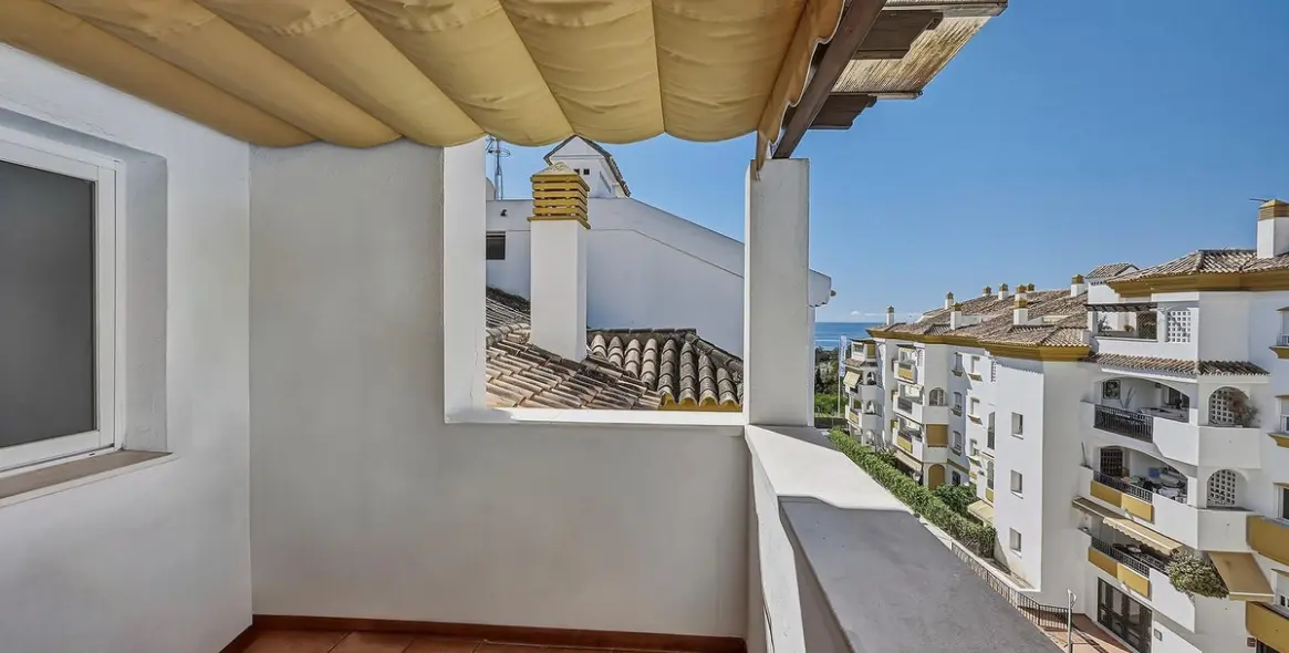 Продажа двухуровневых апартаментов в Nagüeles 4