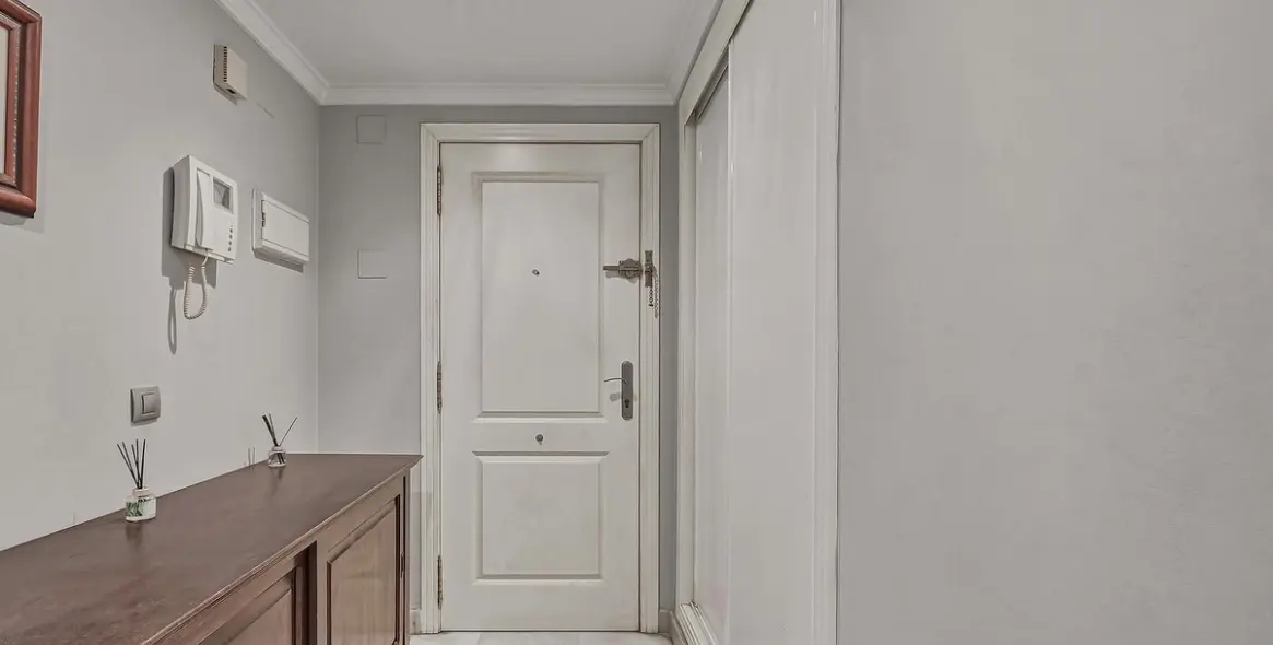 Продажа двухуровневых апартаментов в Nagüeles 6