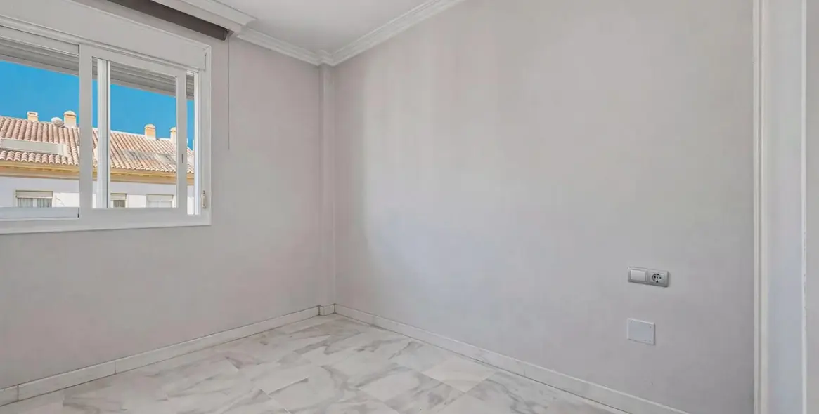 Продажа двухуровневых апартаментов в Nagüeles 10