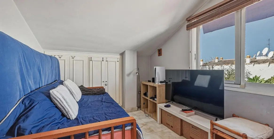 Продажа двухуровневых апартаментов в Nagüeles 21