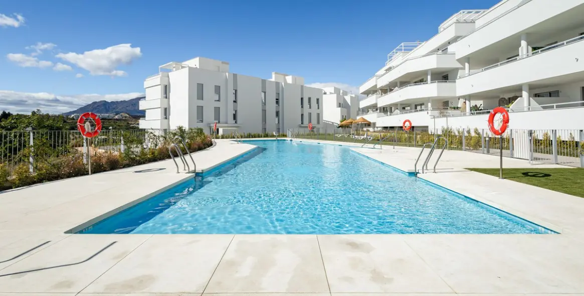 Продажа апартаментов на первом этаже в Cancelada 10