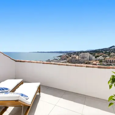 Venta de ático dúplex en Torrequebrada