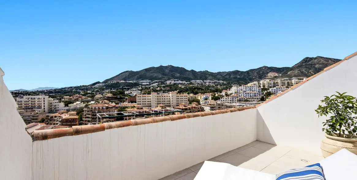 Venta de ático dúplex en Torrequebrada 11