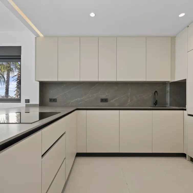 Sale of penthouse duplex in El Paraiso
