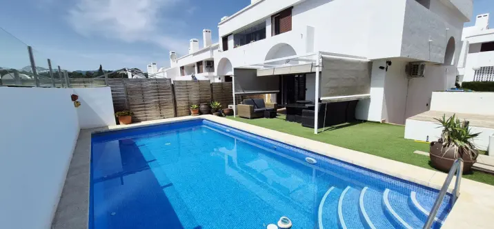 Venta de casa pareada en La Cala de Mijas 0