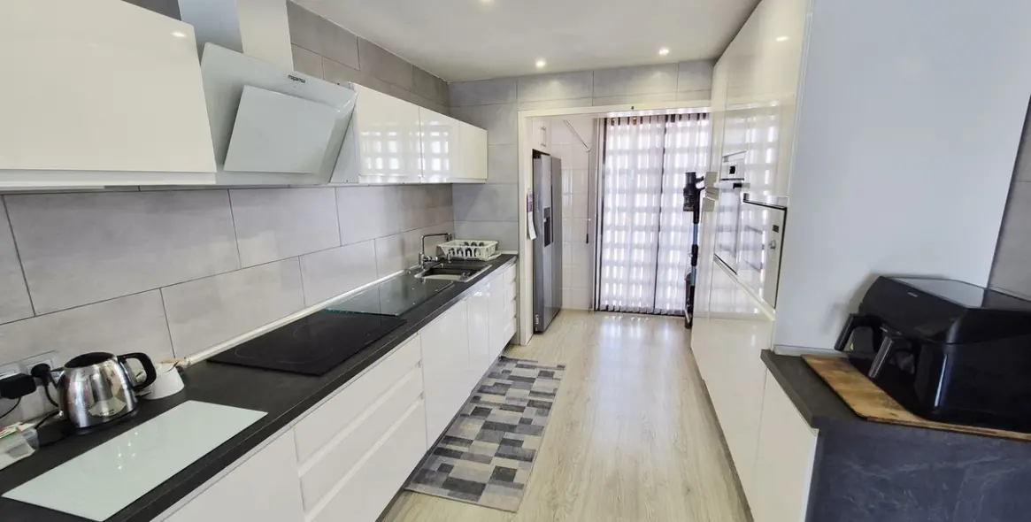 Продажа дома на две семьи в La Cala de Mijas 9