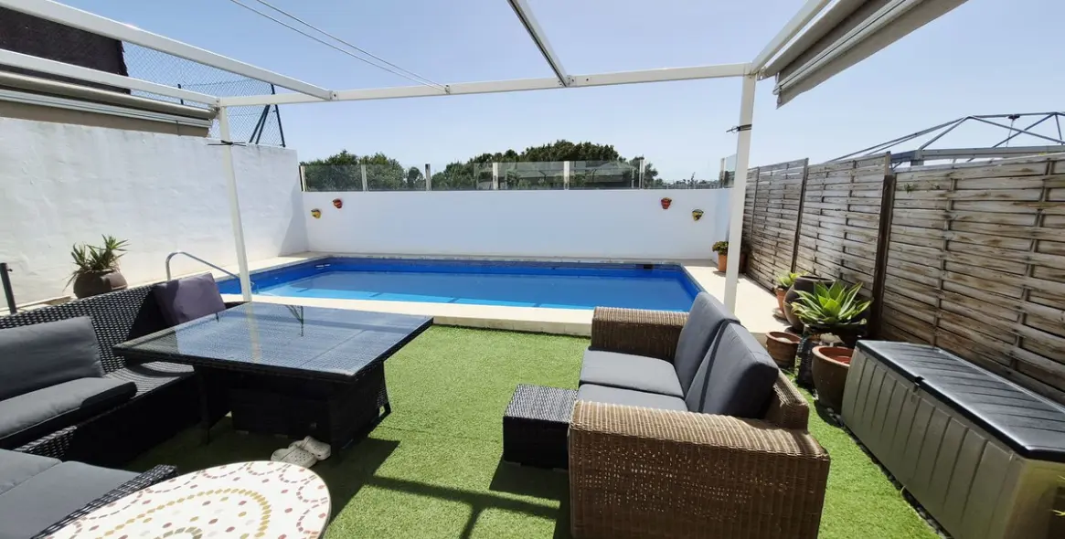 Продажа дома на две семьи в La Cala de Mijas 15