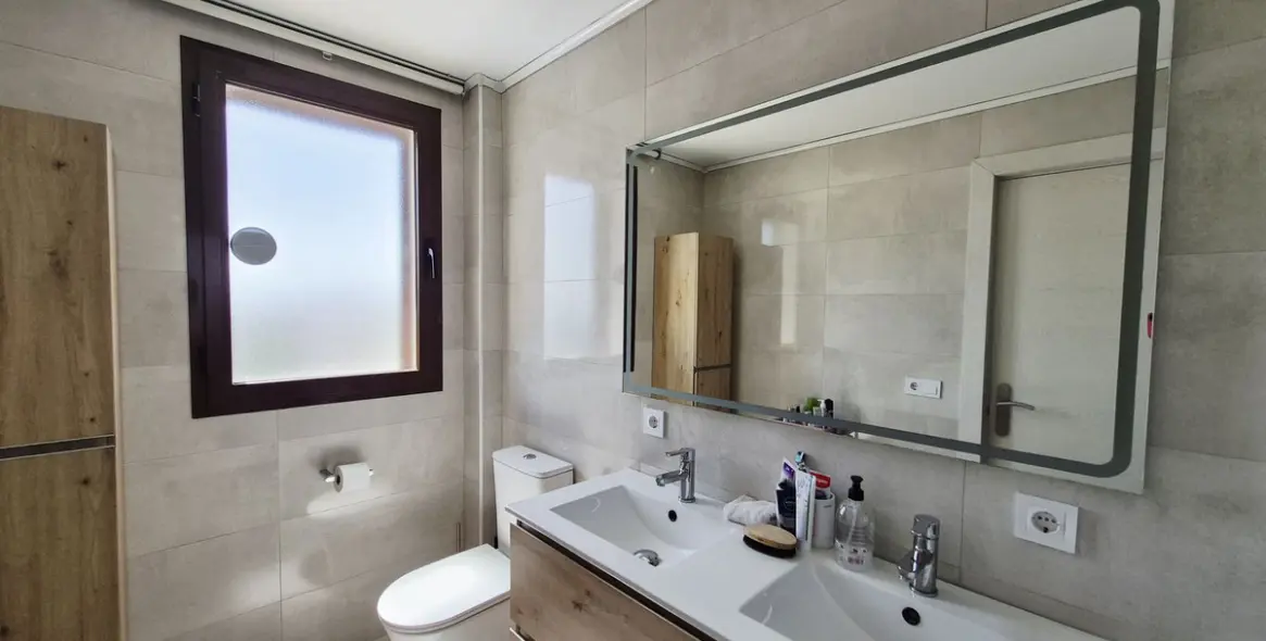 Продажа дома на две семьи в La Cala de Mijas 27