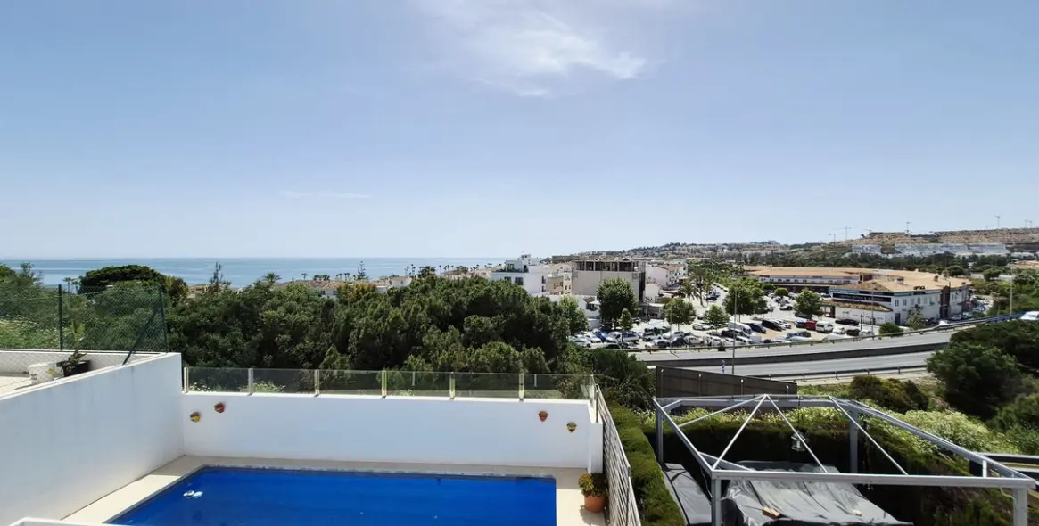 Продажа дома на две семьи в La Cala de Mijas 29