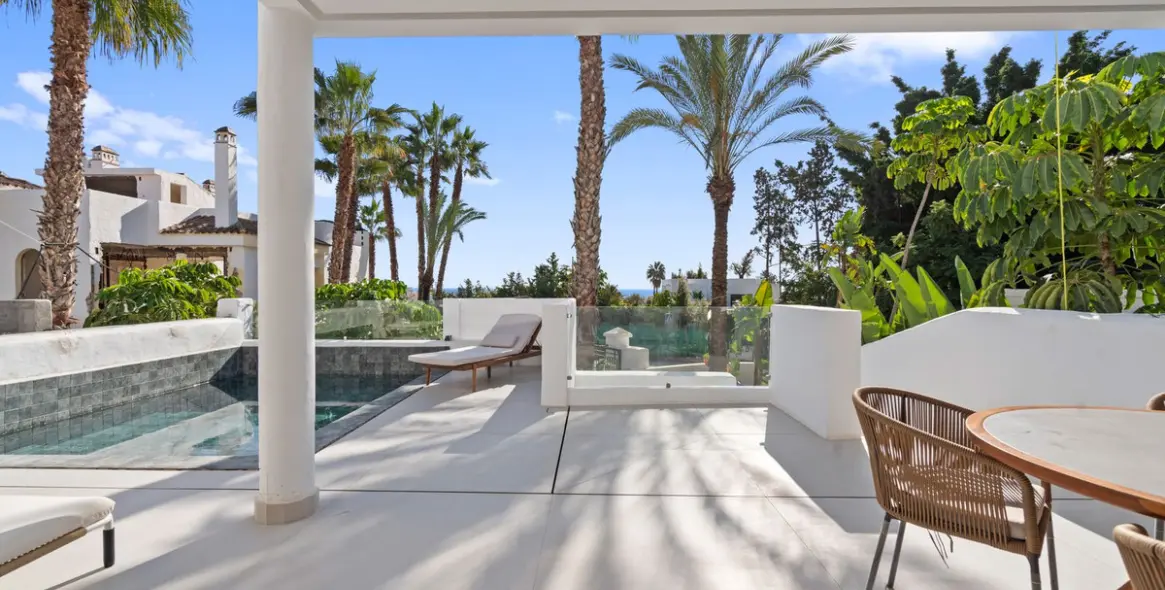 Sale of duplex in El Paraiso 5