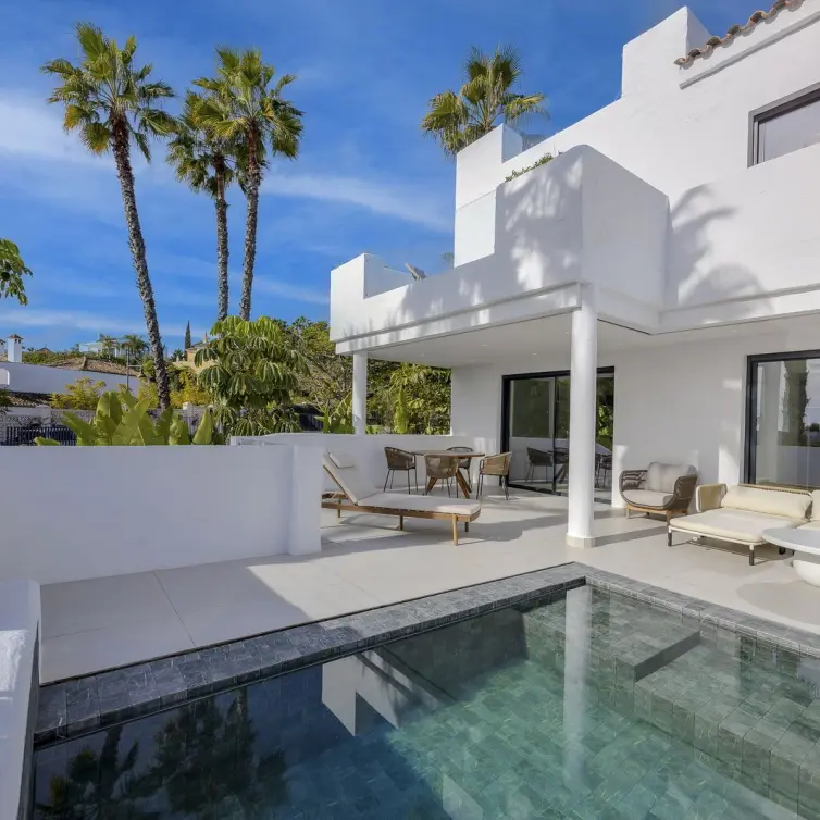 Sale of duplex in El Paraiso