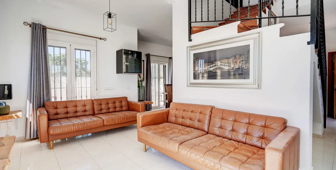 Продажа  отдельно стоящей виллы в Torreblanca 7