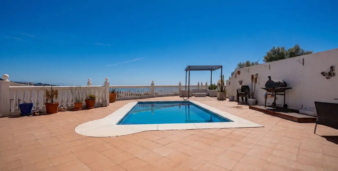 Продажа  отдельно стоящей виллы в Torreblanca 20