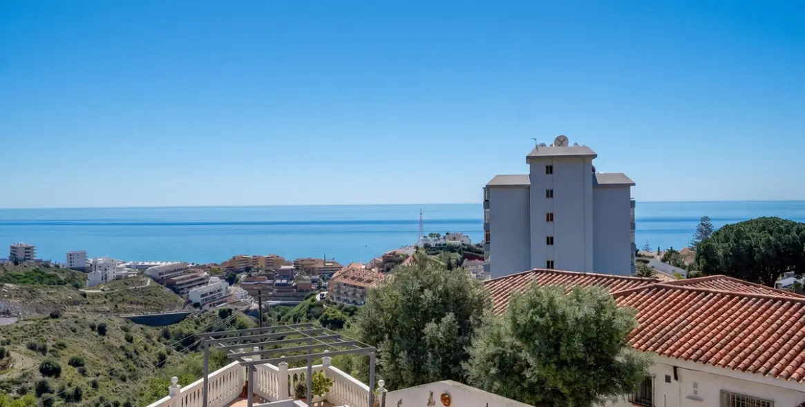 Продажа  отдельно стоящей виллы в Torreblanca 21