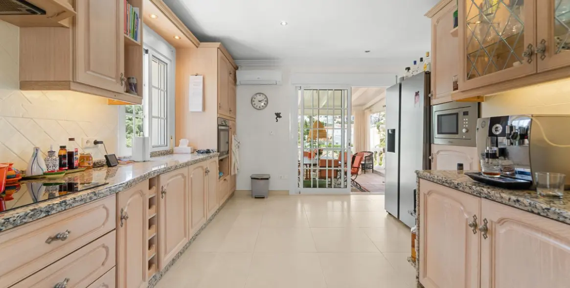 Продажа  отдельно стоящей виллы в Mijas 8