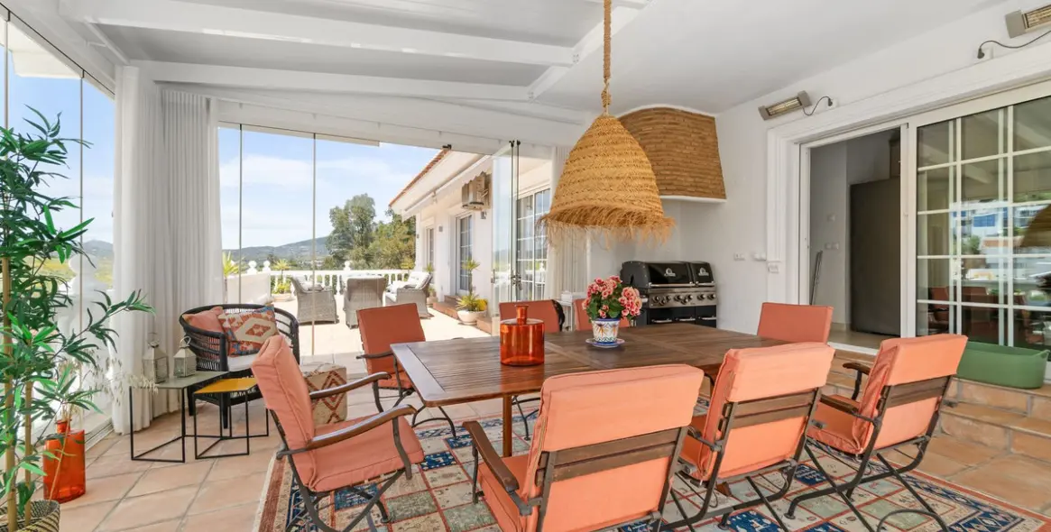 Продажа  отдельно стоящей виллы в Mijas 10