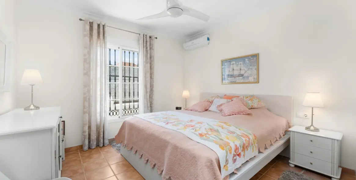 Продажа  отдельно стоящей виллы в Mijas 16