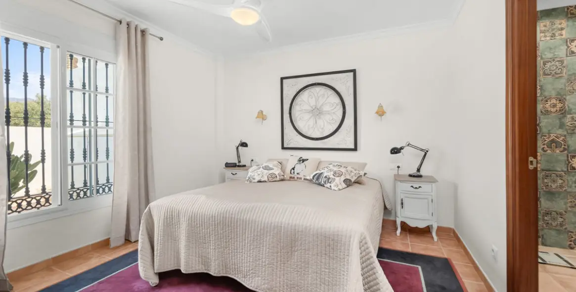 Продажа  отдельно стоящей виллы в Mijas 18