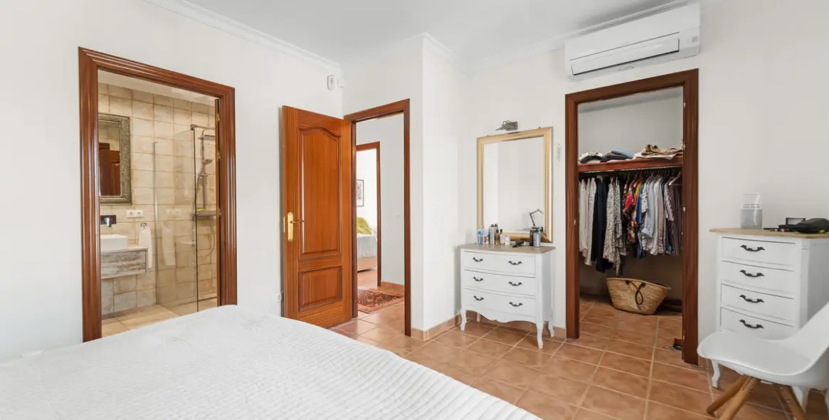 Продажа  отдельно стоящей виллы в Mijas 19