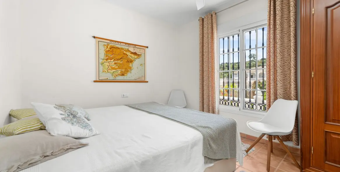 Продажа  отдельно стоящей виллы в Mijas 22