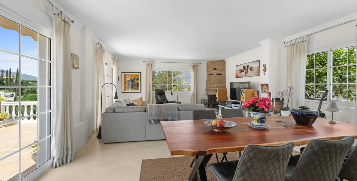 Продажа  отдельно стоящей виллы в Mijas 39