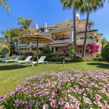 Venta de ático dúplex en Nueva Andalucía